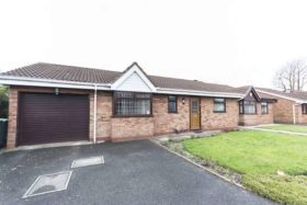 2 bedroom Detached f...